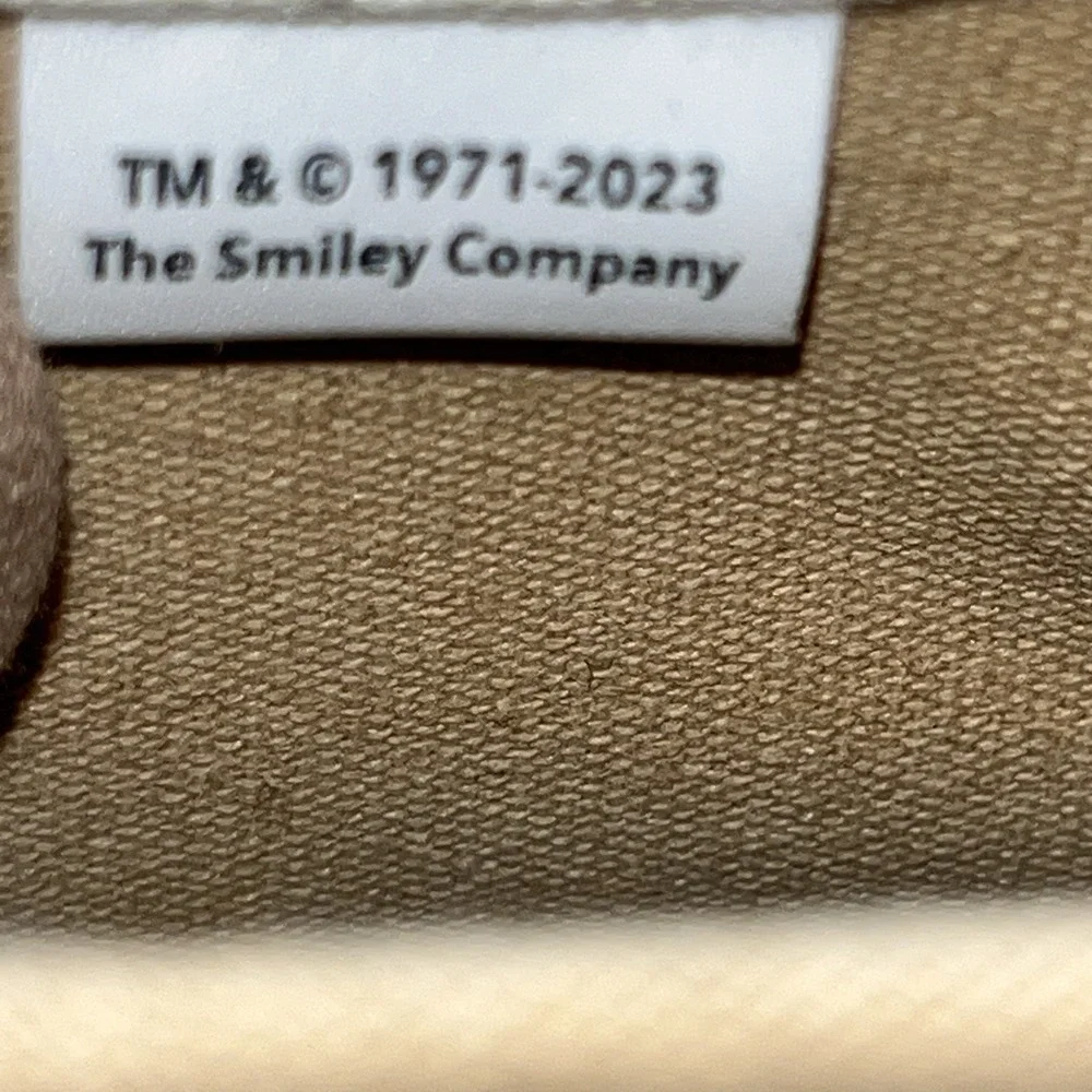 American‎ Eagle Two Tone Smiley Company Sneakers Size 9.5 Smile More Worry Less